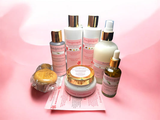 This hair kit is designed to help you strengthen and nourish your hair, promoting strong, healthy growth. Este kit para el cabello está diseñado para ayudarte a fortalecer y nutrir tu cabello, promoviendo un crecimiento fuerte y saludable.
